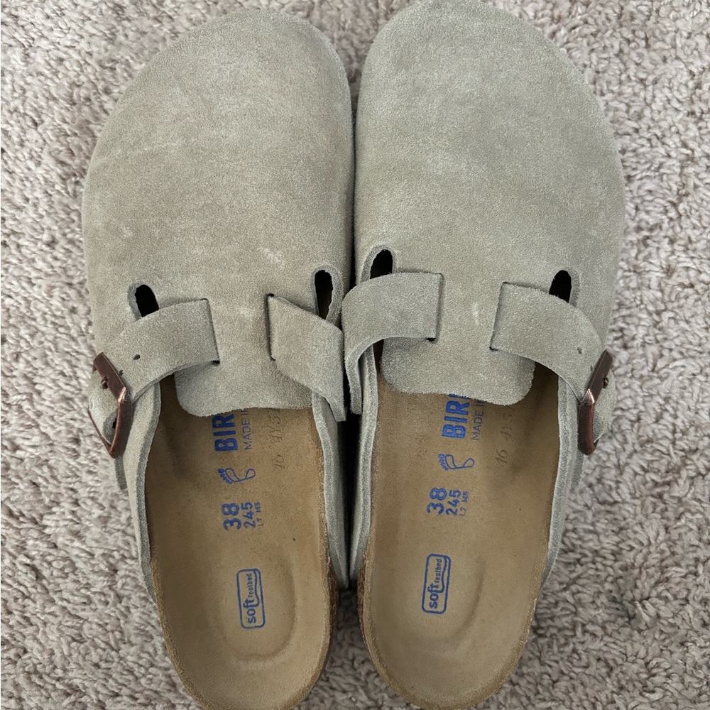 Birkenstock Suede Taupe Bostons
